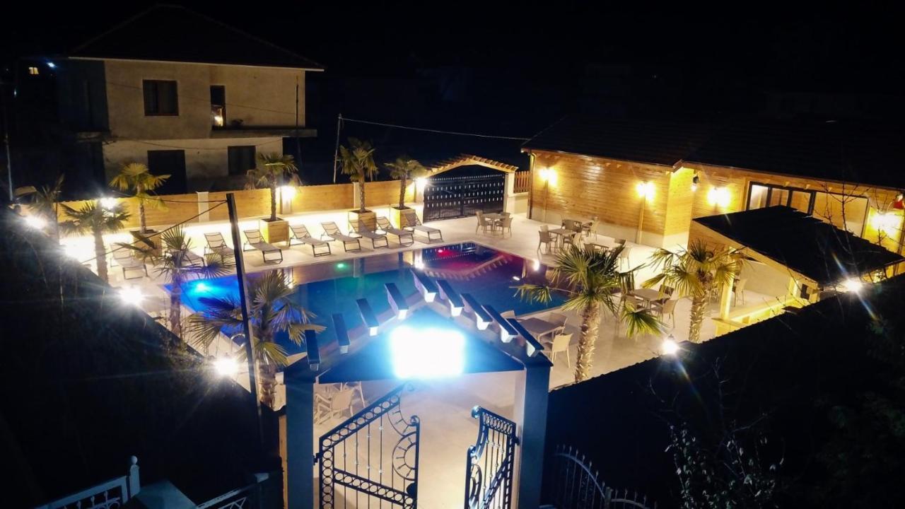 Bujtina Siar Hotel Pogradec Exterior foto