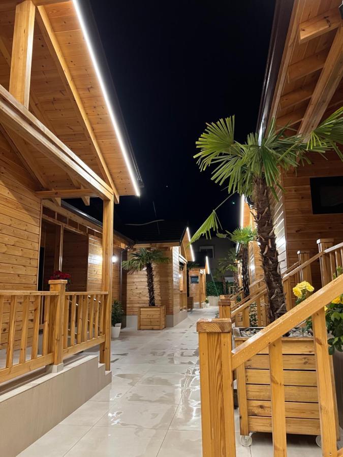 Bujtina Siar Hotel Pogradec Exterior foto