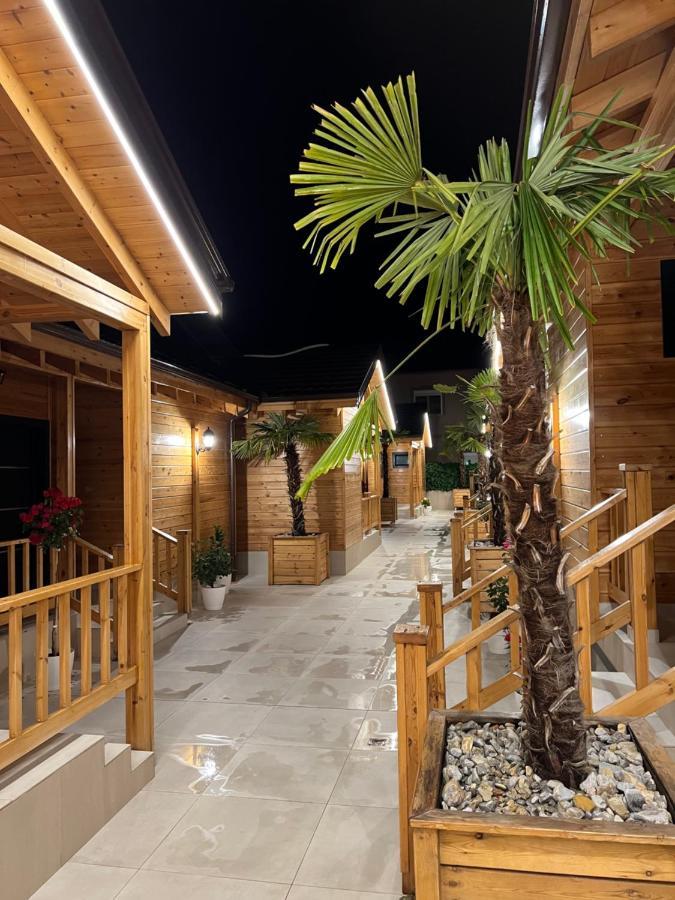 Bujtina Siar Hotel Pogradec Exterior foto