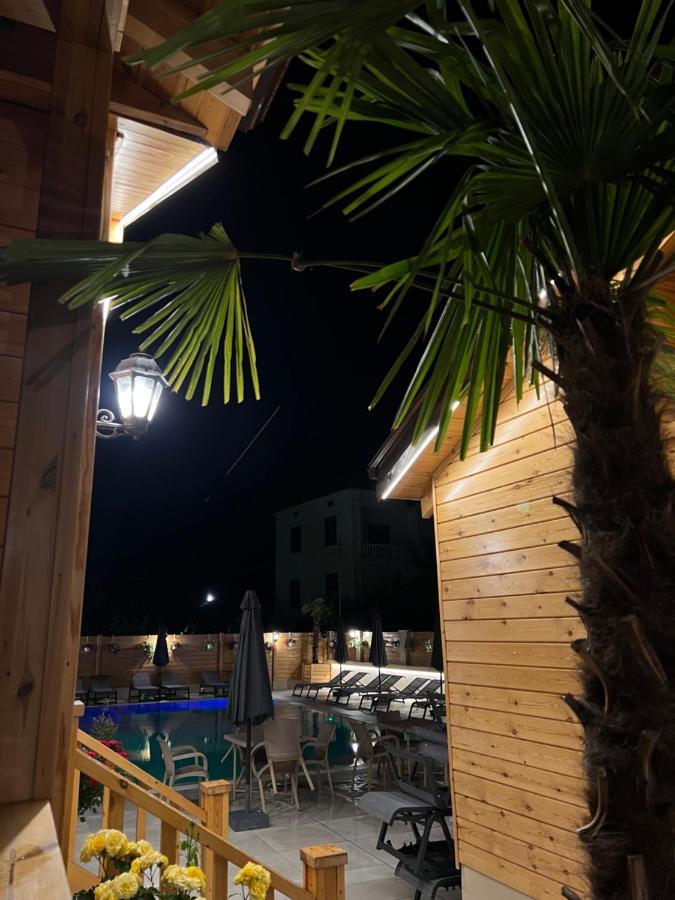 Bujtina Siar Hotel Pogradec Exterior foto