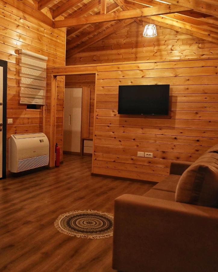 Bujtina Siar Hotel Pogradec Exterior foto