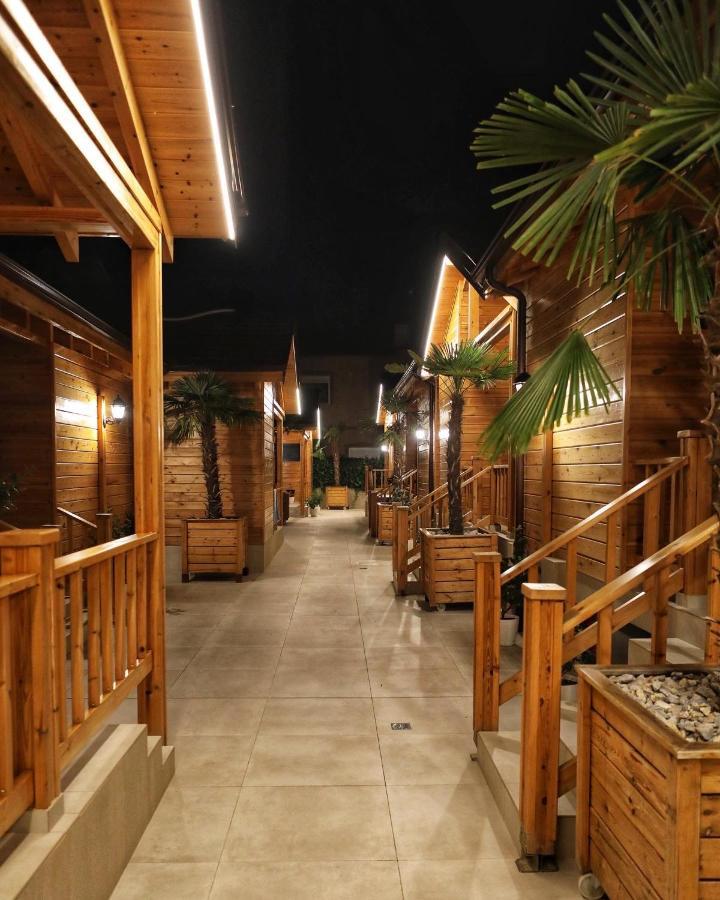 Bujtina Siar Hotel Pogradec Exterior foto