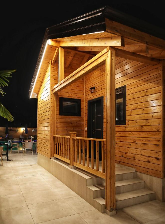 Bujtina Siar Hotel Pogradec Exterior foto