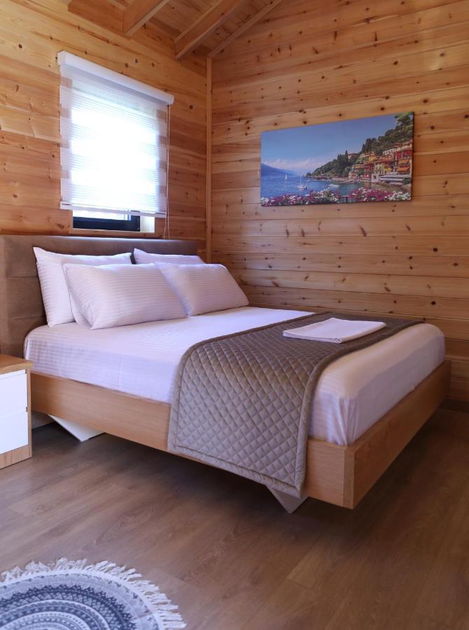 Bujtina Siar Hotel Pogradec Exterior foto
